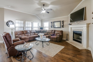 6502 71st St, Lubbock, TX 79424 - photo 2