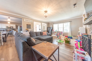 902 18th St, Columbus, IN 47201 - photo 4