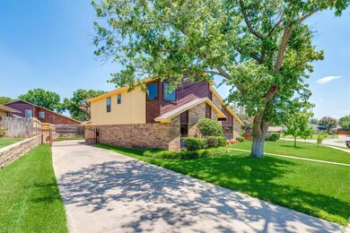 2033 Oakmeadow St, Bedford, TX 76021 - photo 3