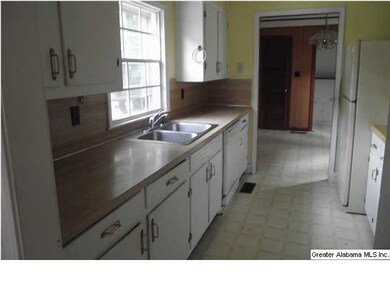 Another view of kitchen and sink area.  Lots of ca
