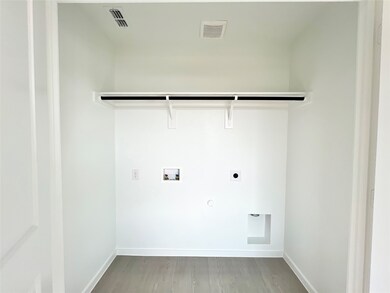 4012 Twinleaf Dr, Crowley, TX 76036 - photo 3