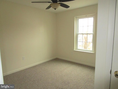 136 N Place Ln, Strasburg, VA 22657 - photo 5