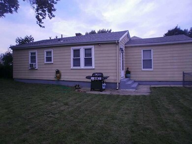 339 Bailey St, Woonsocket, RI 02895 - photo 3