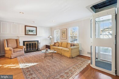 12417 Goldfinch Ct, Potomac, MD 20854 - photo 3