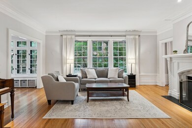 2910 N Pine Grove Ave unit 1, Chicago, IL 60657 - photo 5