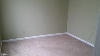 4815 Hazelwood Ave, Baltimore, MD 21206 - photo 7