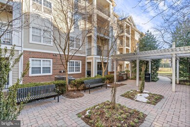 12909 Centre Park Cir unit 203, Oak Hill, VA 20171 - photo 2