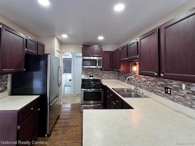 36525 Lochdale, Farmington Hills, MI 48335 - photo 7