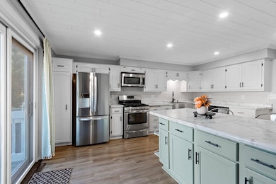 327 Main St, Oconto, WI 54153 - photo 7