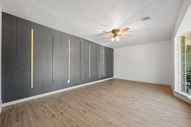 4713 Wheelock Dr, Fort Worth, TX 76133 - photo 3