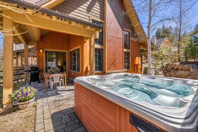 62 Clearwater Ct, Donnelly, ID 83615 - photo 2