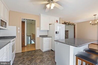 12 Obsidian Dr, Chambersburg, PA 17202 - photo 5