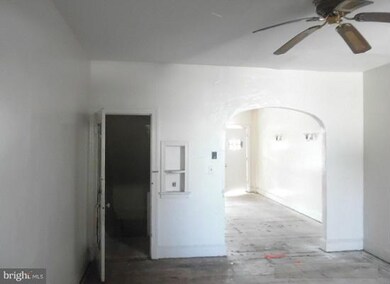 3702 Gelston Dr, Baltimore, MD 21229 - photo 4