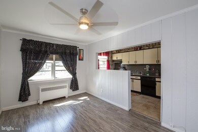 6870 Clover Ln, Upper Darby, PA 19082 - photo 7