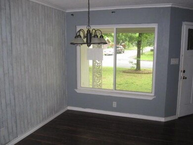 207 E Russell Ave, Bonham, TX 75418 - photo 7