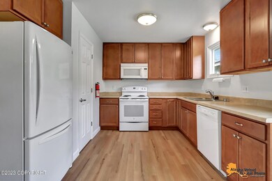 E 38th kitchen