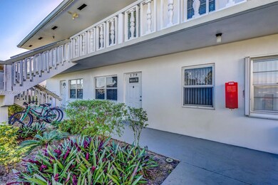 174 Coventry H unit 174, West Palm Beach, FL 33417 - photo 2