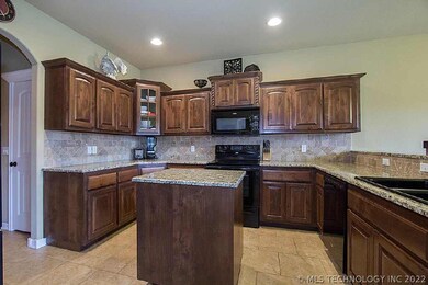 3315 S 204th East Ave, Broken Arrow, OK 74014 - photo 6