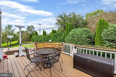 5764 Oyster Bay Dr, Sykesville, MD 21784 - photo 3