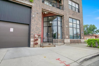 809 E 40th St unit 4-4, Chicago, IL 60653 - photo 2