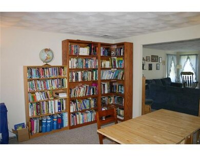 8 Deer Run Ln, Attleboro, MA 02703 - photo 6