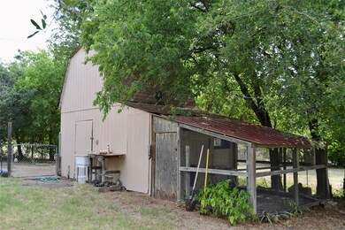 344 Highland Dr, Springtown, TX 76082 - photo 4