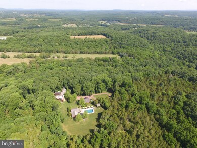 381 Hollow Horn Rd, Pipersville, PA 18947 - photo 2