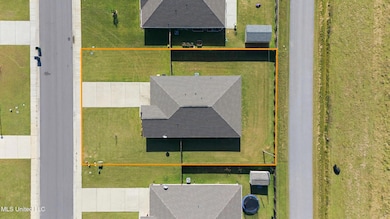 9479 Emersyn Ln, Biloxi, MS 39532 - photo 4