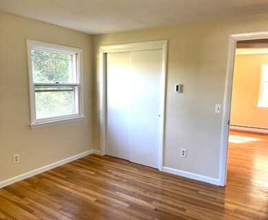 82 Tracy Cir, Amherst, MA 01002 - photo 6