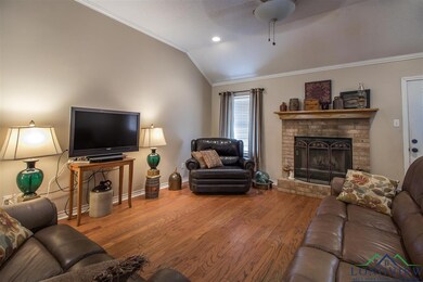 1707 Peach St, Kilgore, TX 75662 - photo 5