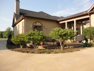 427 Leamington Ln, Macon, GA 31220 - photo 3