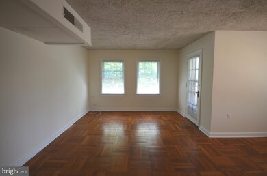 6501 10th St unit B-2, Alexandria, VA 22307 - photo 5