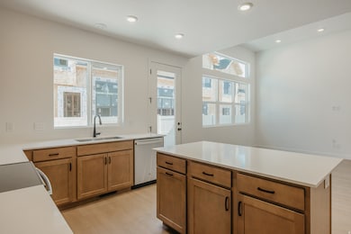 2165 W Stardew St unit 548, Eagle Mountain, UT 84005 - photo 4