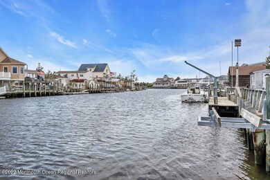 81 Dolphin Rd, Tuckerton, NJ 08087 - photo 4