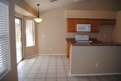 Eat-In Dining Area