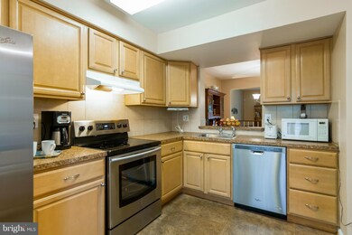 3920 Angelton Ct, Burtonsville, MD 20866 - photo 6