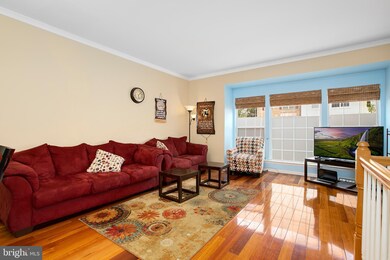 2428 Clover Field Cir, Herndon, VA 20171 - photo 7