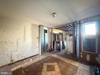 1110 S Conkling St, Baltimore, MD 21224 - photo 5