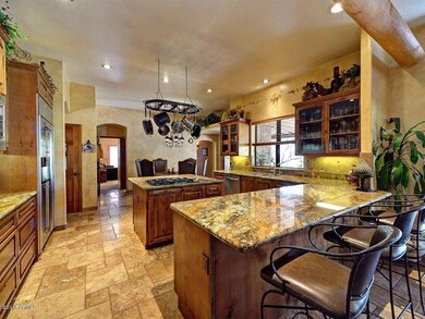 Kitchen with Breakfast Bar