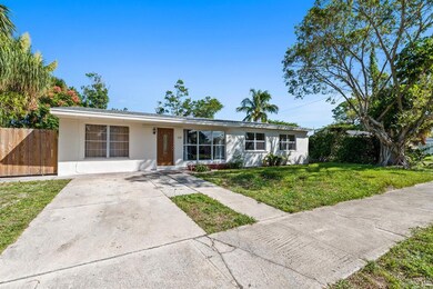 628 Snowden Dr Lake Worth FL-large-001-1