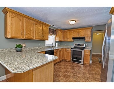 235 Johnny Appleseed Ln, Leominster, MA 01453 - photo 7