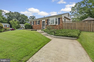 9807 Locust Ave, Lanham, MD 20706 - photo 3