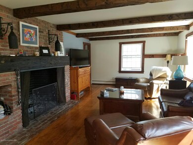 Living room 2nd view
