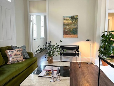 1406 Magazine St unit b, New Orleans, LA 70130 - photo 2