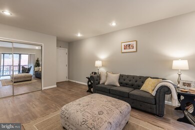 236 W Taylor Run Pkwy unit 5, Alexandria, VA 22314 - photo 4