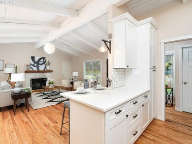 12365 SW Park Way, Portland, OR 97225 - photo 7