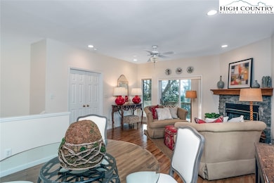 182 Evergreen Springs Ct unit 401, Blowing Rock, NC 28605 - photo 6