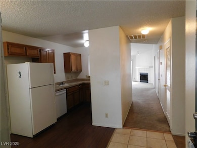 7025 Pindarri Way, Las Vegas, NV 89145 - photo 2