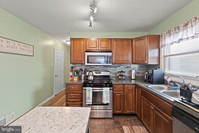 27 Andy Snyder Rd, Woodbury, NJ 08096 - photo 5