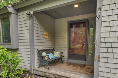 33BrewsterCir-003